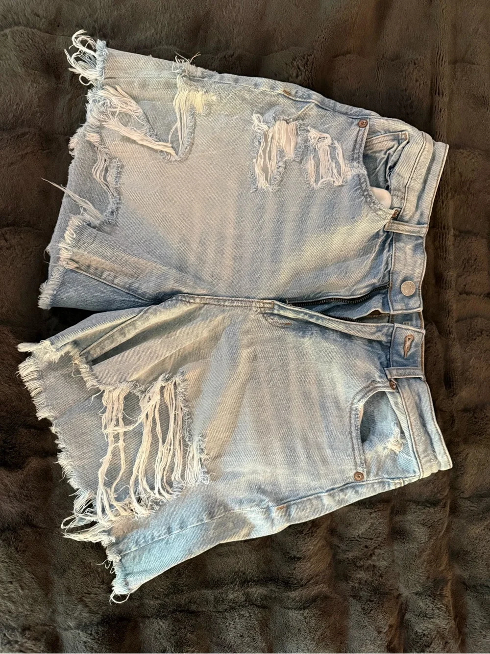 American Eagle baggy mom shorts